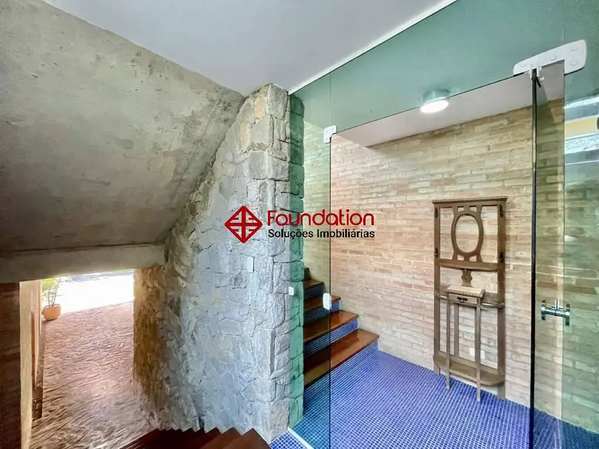 Foto 6 de Casa com 4 quartos para alugar, 300m2 em Jardim das Flores, Cotia - SP