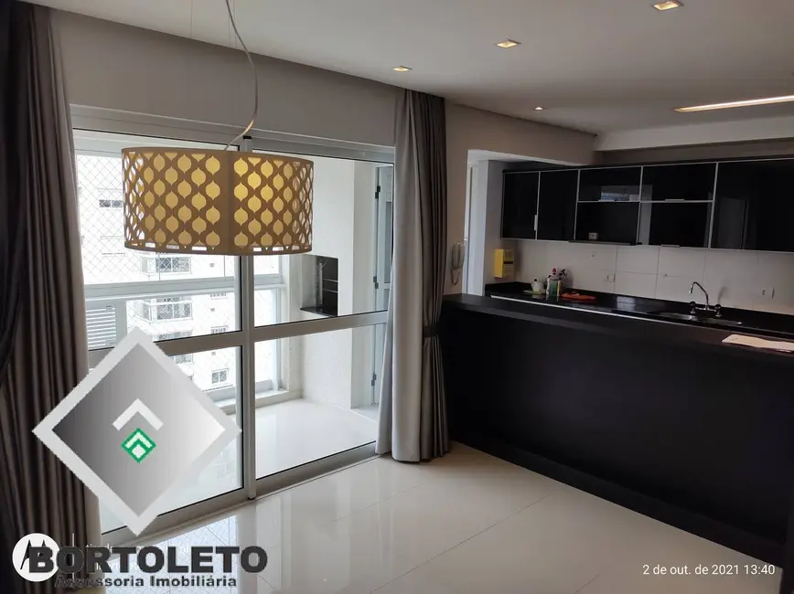 Foto 2 de Apartamento com 2 quartos à venda, 77m2 em Água Verde, Curitiba - PR