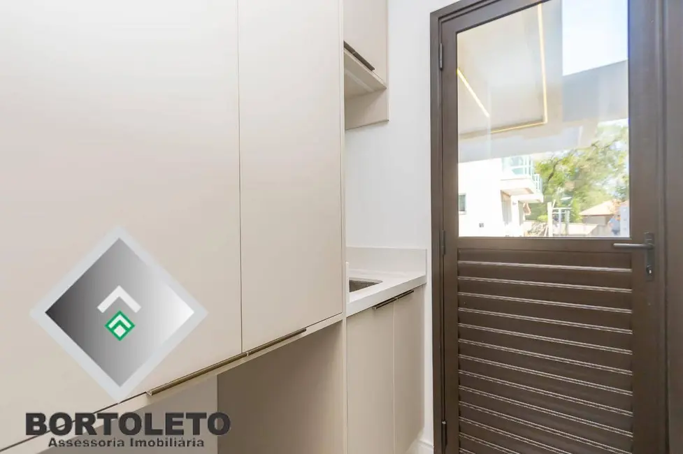 Foto 5 de Casa com 3 quartos à venda, 144m2 em Santa Felicidade, Curitiba - PR