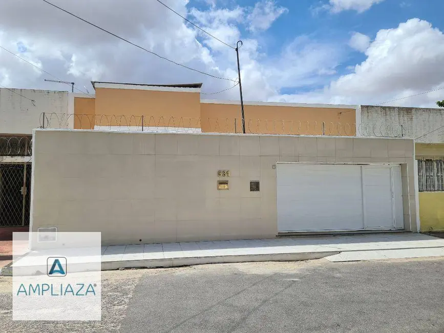Casa com 4 quartos à venda, 280m2 em Monte Castelo, Fortaleza - CE - imagem 4 Foto 4 de Casa com 4 quartos à venda, 280m2 em Monte Castelo, Fortaleza - CE