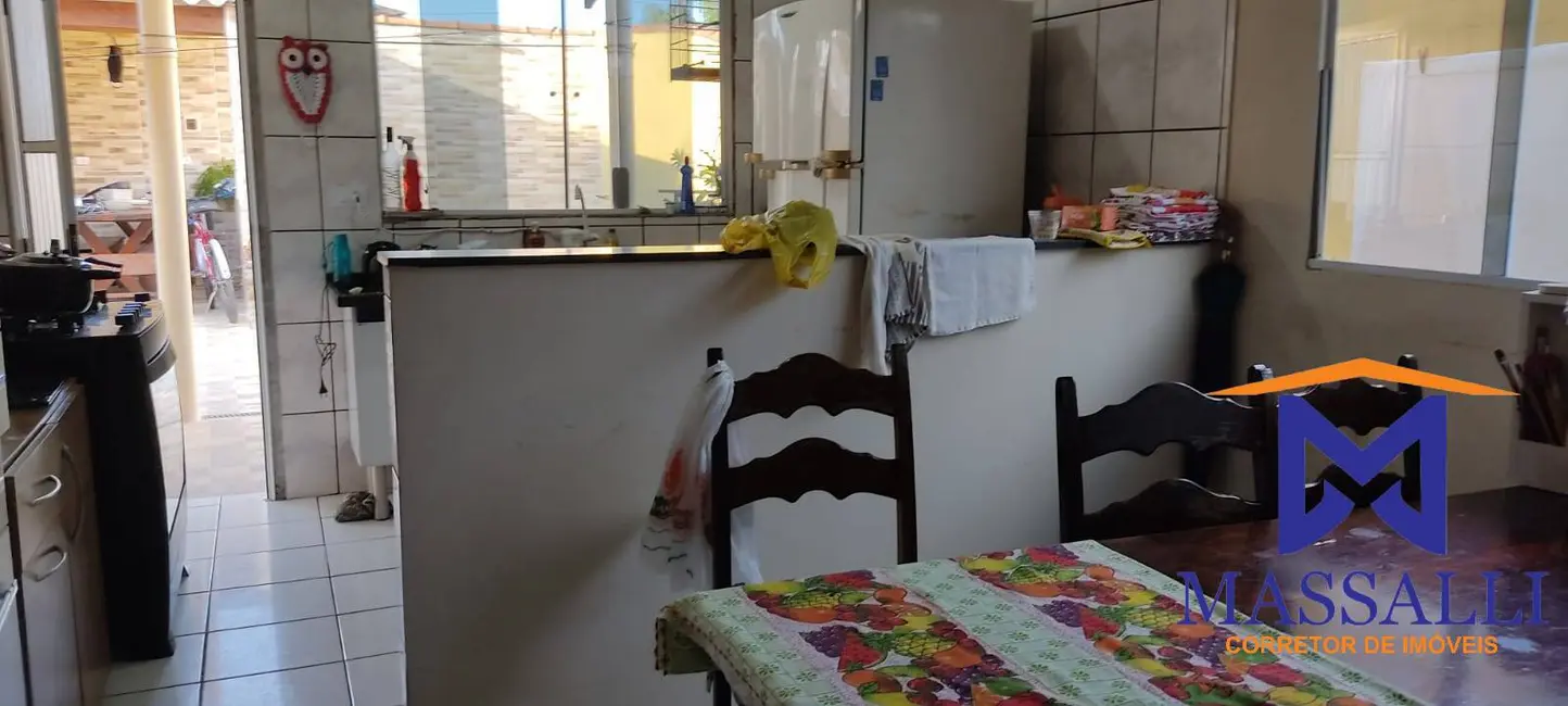 Foto 4 de Casa com 2 quartos à venda, 250m2 em Ilha Comprida - SP