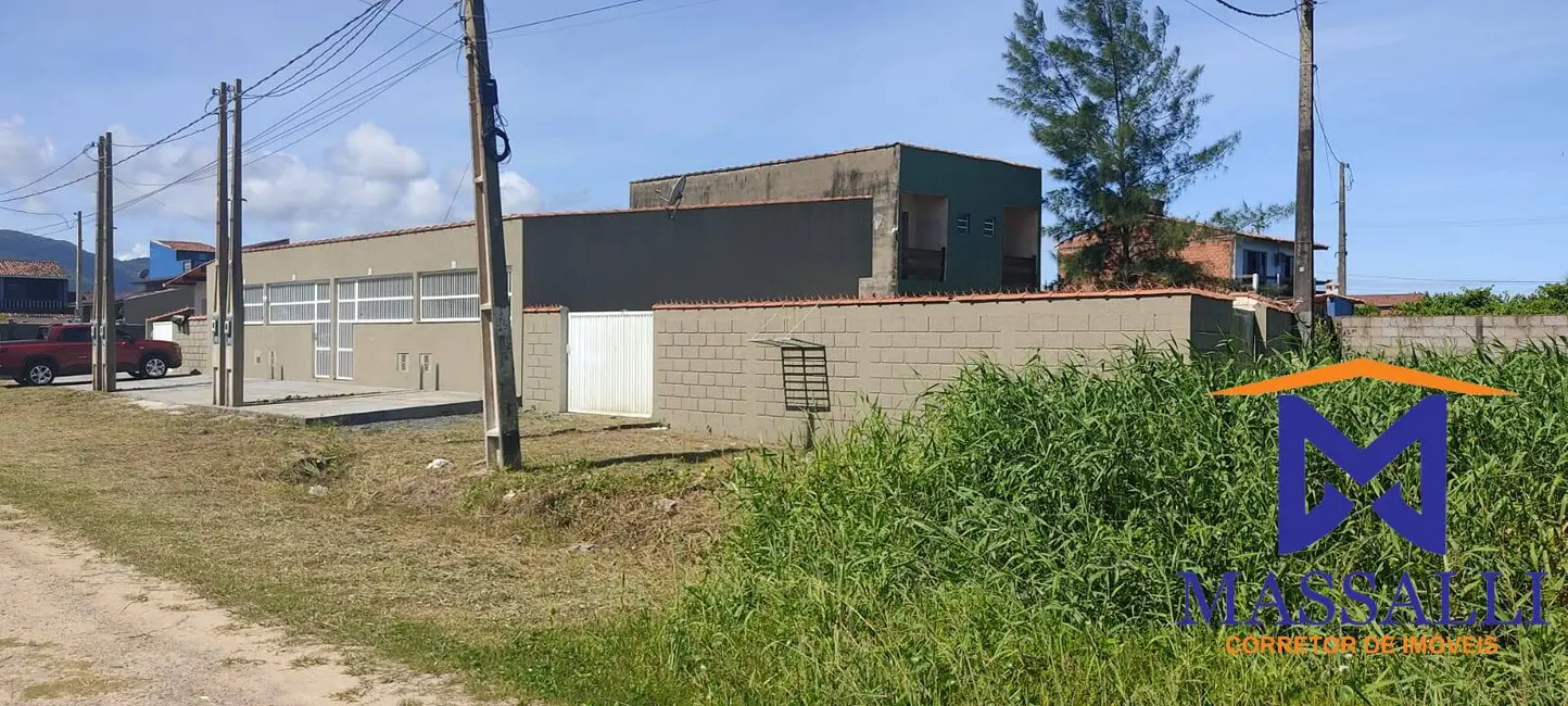 Foto 1 de Casa com 4 quartos à venda, 300m2 em Ilha Comprida - SP
