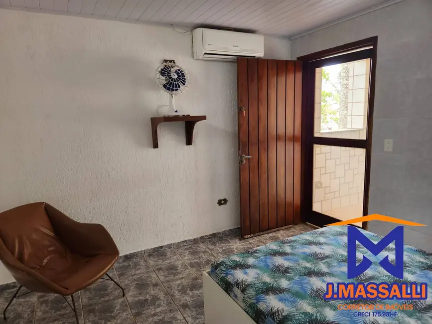 Foto 9 de Casa com 6 quartos à venda, 500m2 em Ilha Comprida - SP