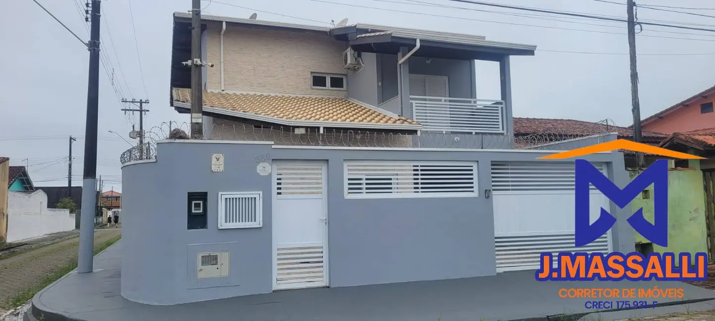 Foto 8 de Casa à venda em Ilha Comprida - SP