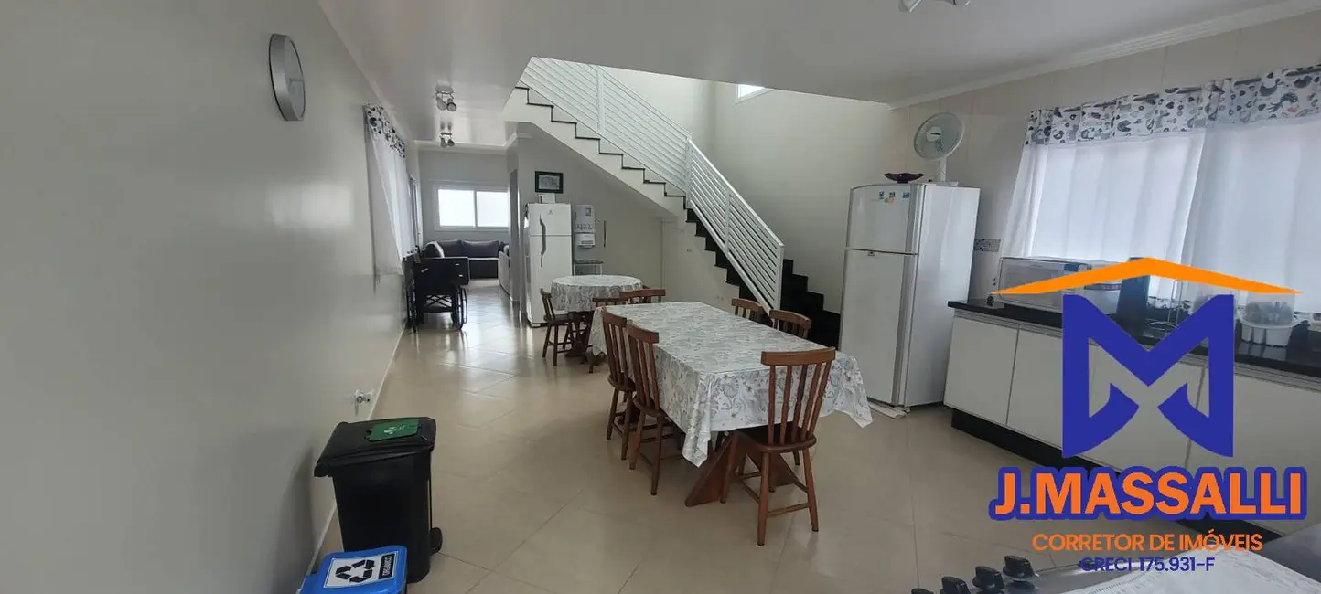 Foto 19 de Casa à venda em Ilha Comprida - SP