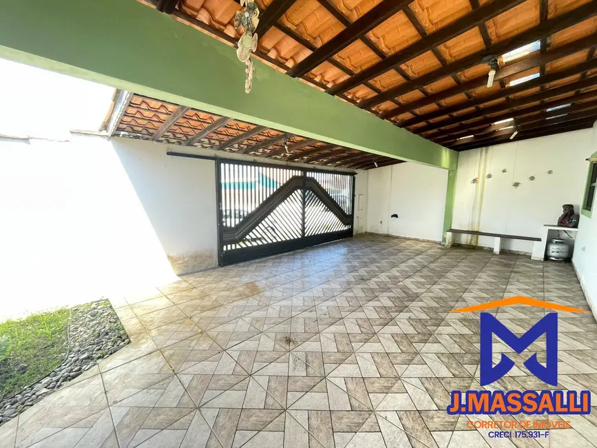 Foto 3 de Casa à venda em Ilha Comprida - SP