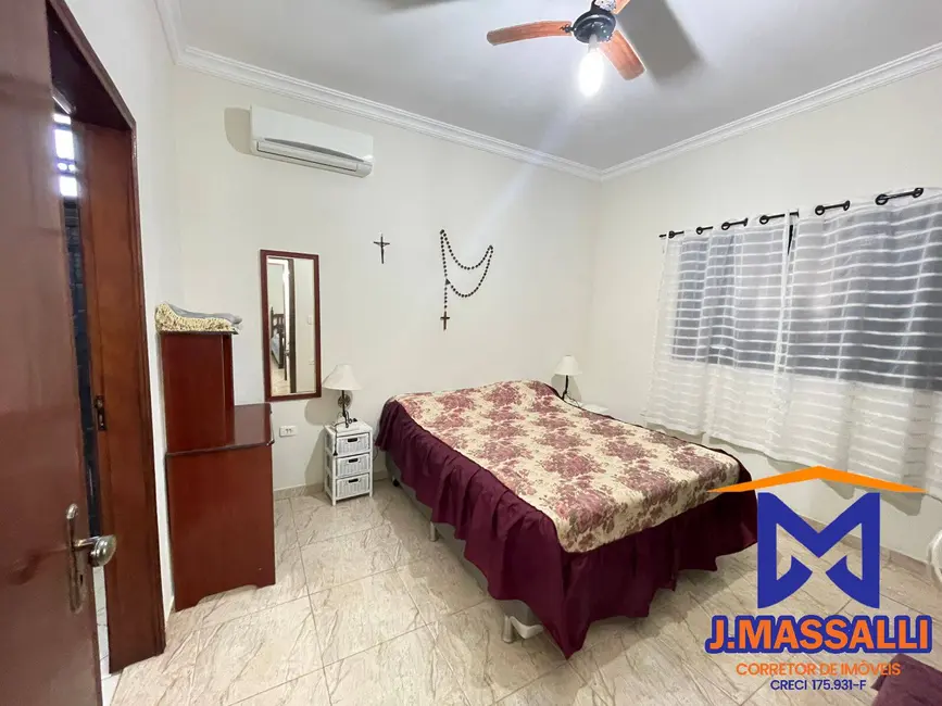 Foto 8 de Casa à venda em Ilha Comprida - SP