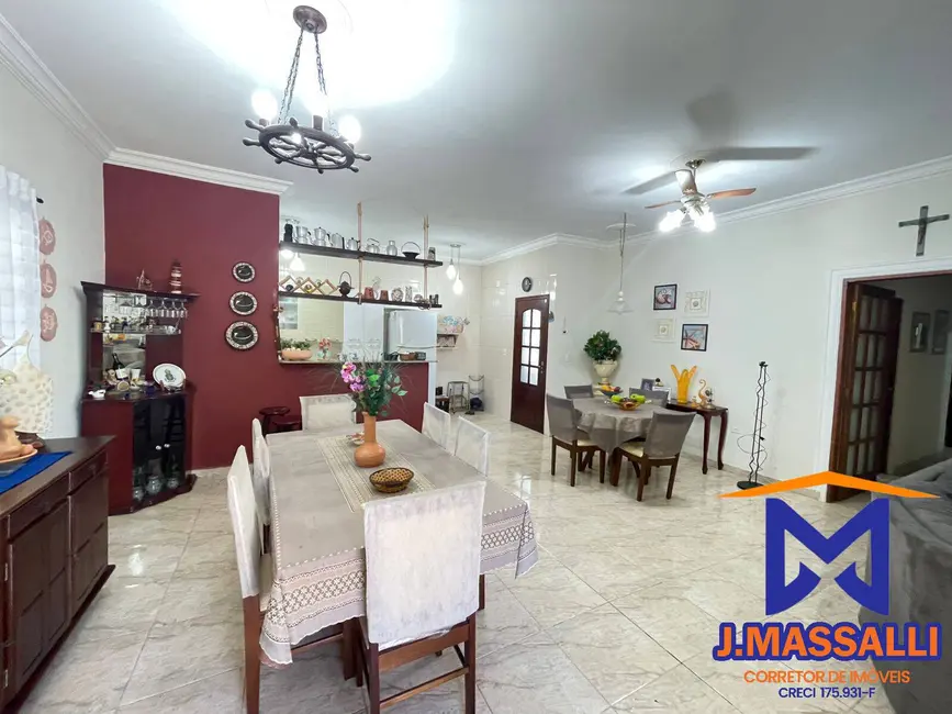 Foto 15 de Casa à venda em Ilha Comprida - SP