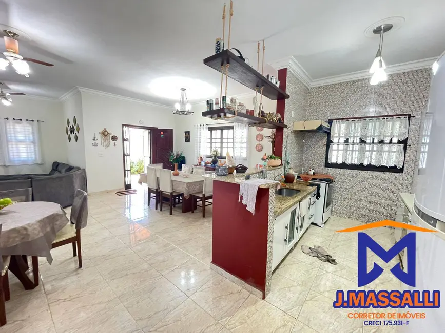 Foto 10 de Casa à venda em Ilha Comprida - SP