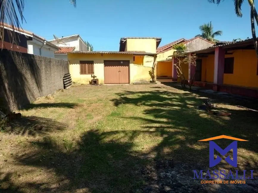 Foto 4 de Casa com 3 quartos à venda, 750m2 em Ilha Comprida - SP