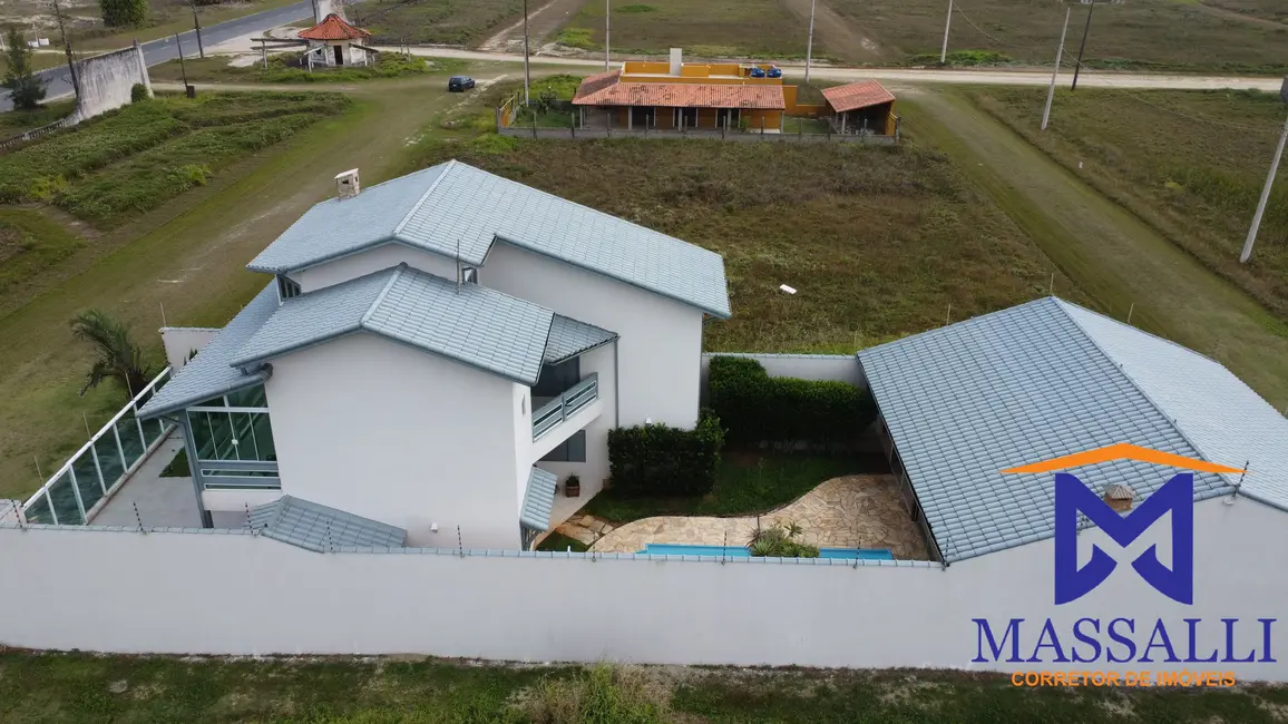 Foto 26 de Casa com 3 quartos à venda, 400m2 em Ilha Comprida - SP