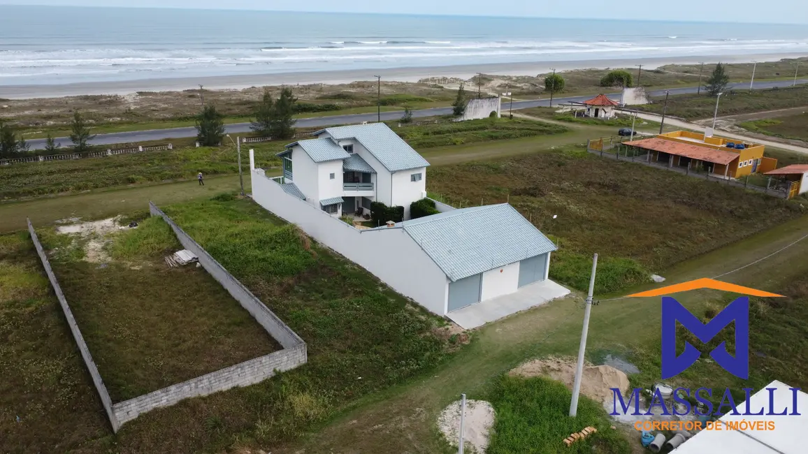 Foto 27 de Casa com 3 quartos à venda, 400m2 em Ilha Comprida - SP