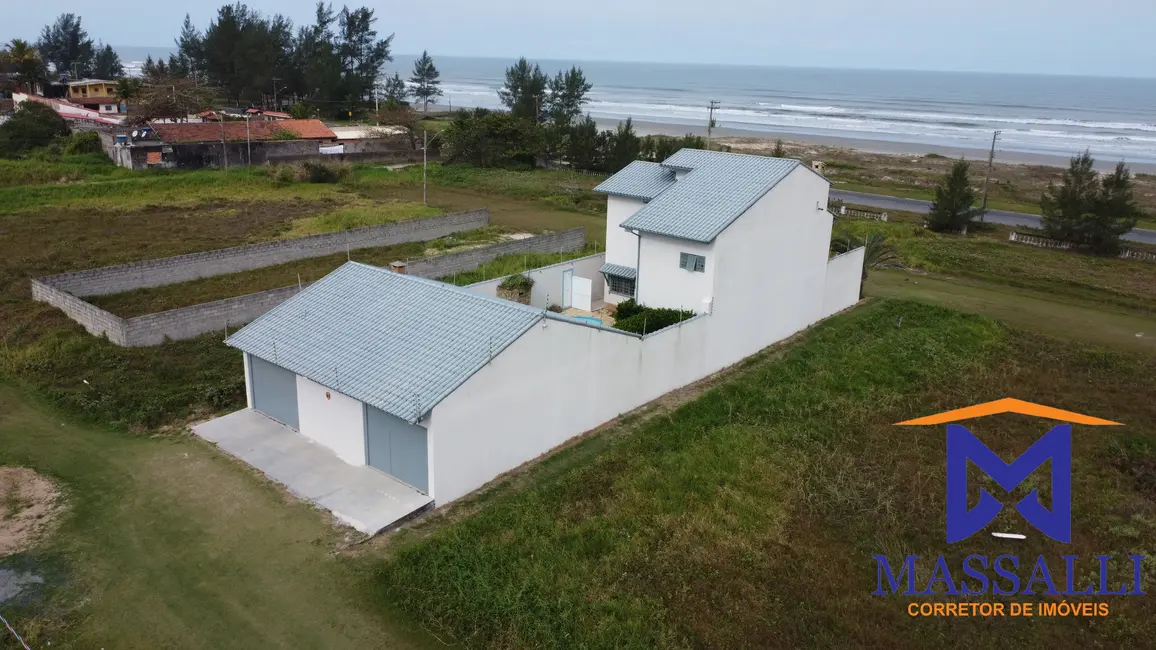 Foto 29 de Casa com 3 quartos à venda, 400m2 em Ilha Comprida - SP