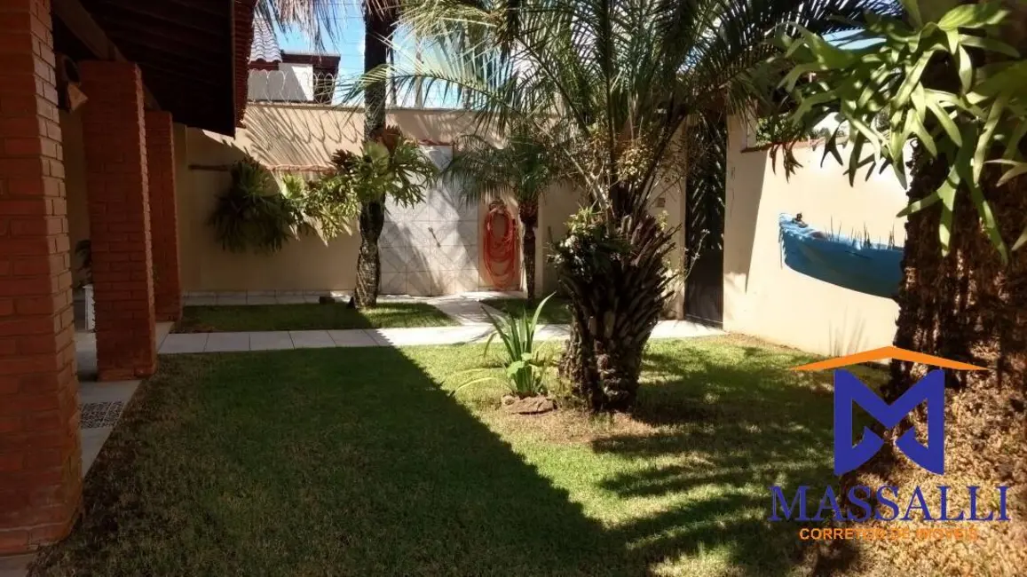 Foto 12 de Casa com 3 quartos à venda, 500m2 em Ilha Comprida - SP