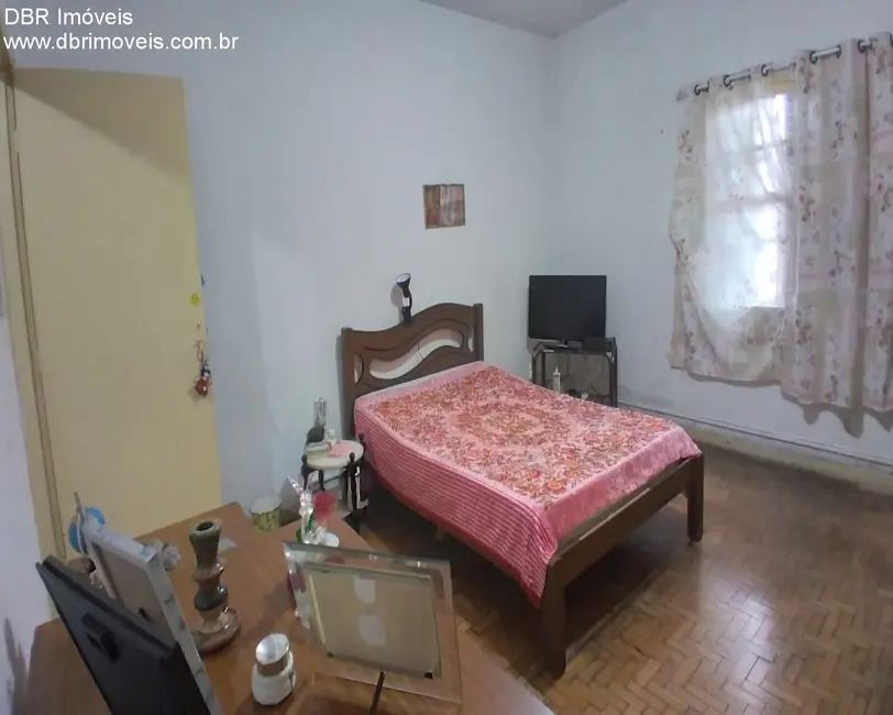 Casa com 3 quartos à venda, 260m2 em Vila Mariana, São Paulo - SP - imagem 3 Foto 3 de Casa com 3 quartos à venda, 260m2 em Vila Mariana, São Paulo - SP