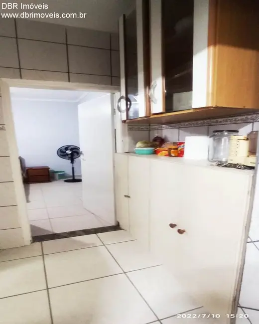 Foto 3 de Casa com 3 quartos à venda, 127m2 em Mongagua - SP