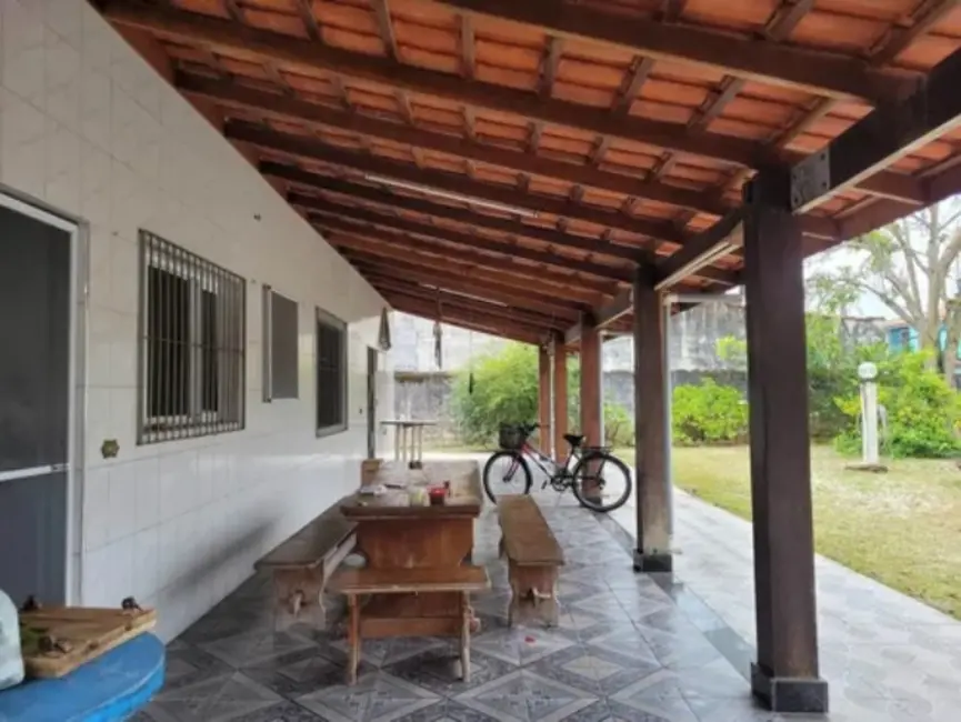Foto 1 de Casa com 3 quartos à venda, 240m2 em Perequê Mirim, Caraguatatuba - SP