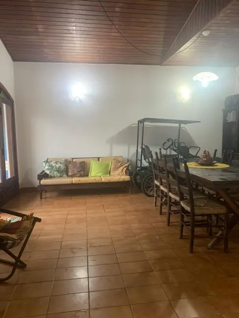 Foto 7 de Casa com 3 quartos à venda, 310m2 em Mongagua - SP