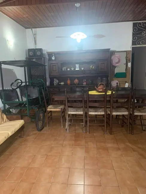 Foto 8 de Casa com 3 quartos à venda, 310m2 em Mongagua - SP