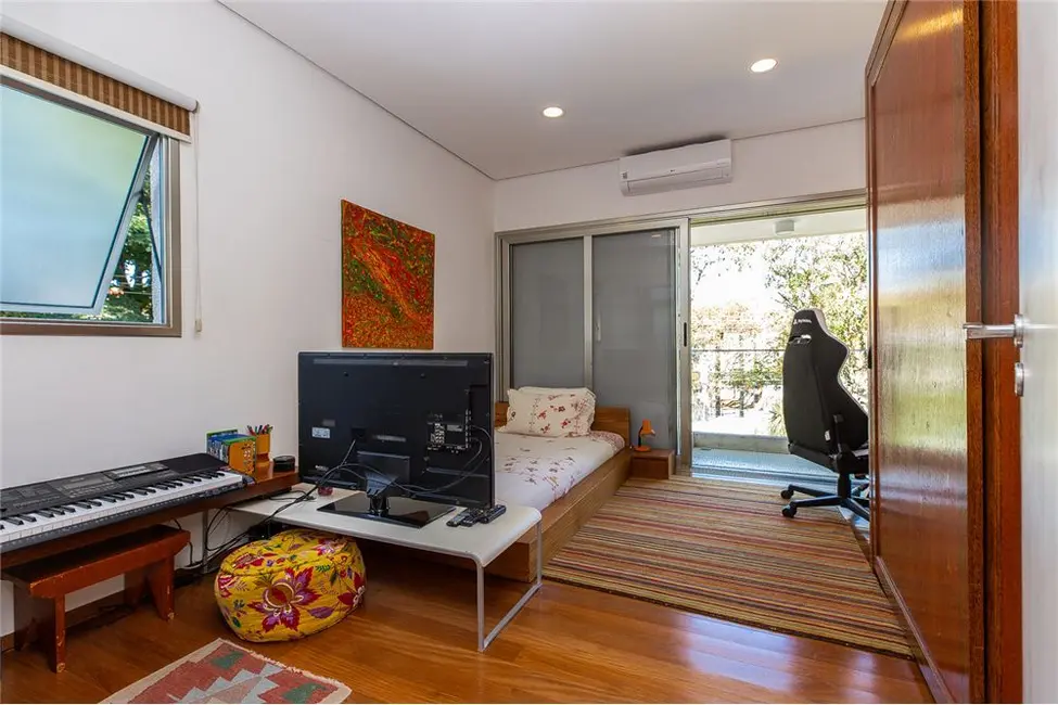 Casa com 4 quartos à venda, 350m2 em Granja Julieta, São Paulo - SP - imagem 2 Foto 2 de Casa com 4 quartos à venda, 350m2 em Granja Julieta, São Paulo - SP