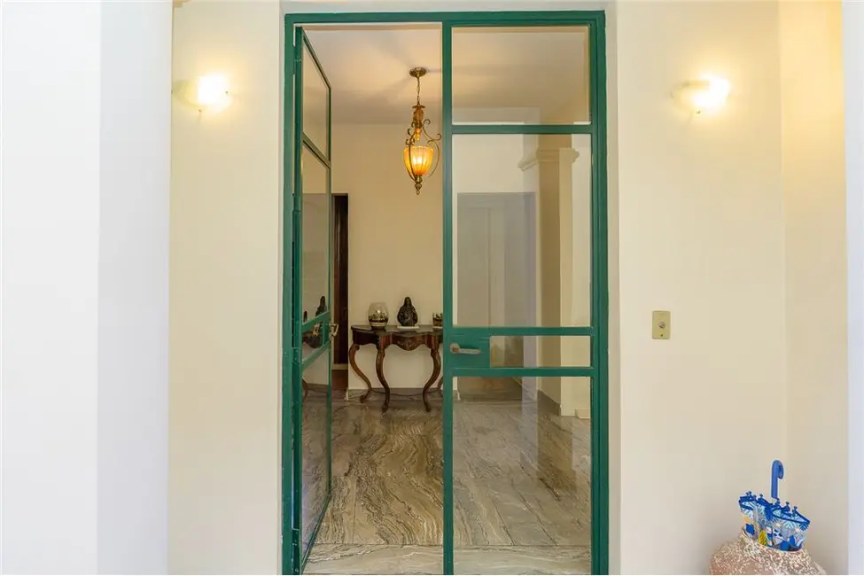 Foto 3 de Casa com 5 quartos à venda, 288m2 em Jardim das Bandeiras, São Paulo - SP