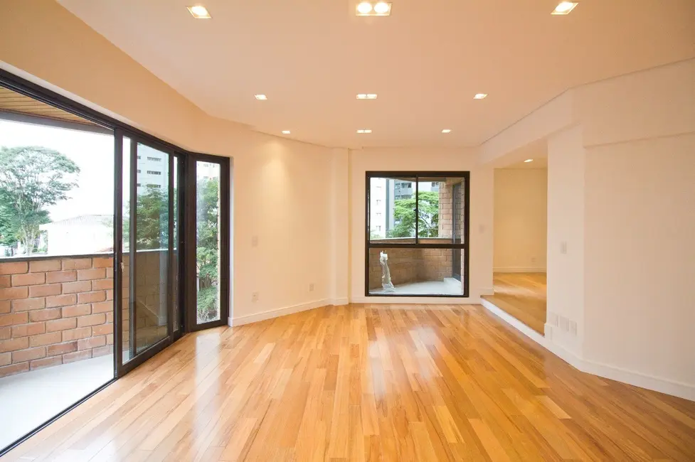 Foto 1 de Apartamento com 4 quartos à venda, 169m2 em Vila Uberabinha, São Paulo - SP