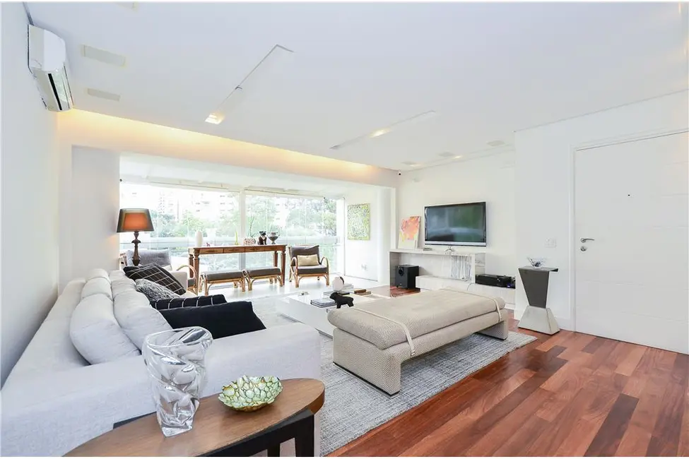 Apartamento com 3 quartos à venda, 270m2 em Vila Andrade, São Paulo - SP - imagem 4 Foto 4 de Apartamento com 3 quartos à venda, 270m2 em Vila Andrade, São Paulo - SP