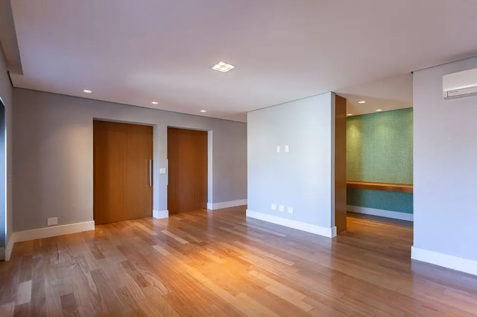 Apartamento com 2 quartos à venda, 216m2 em Vila Madalena, São Paulo - SP - imagem 3 Foto 3 de Apartamento com 2 quartos à venda, 216m2 em Vila Madalena, São Paulo - SP