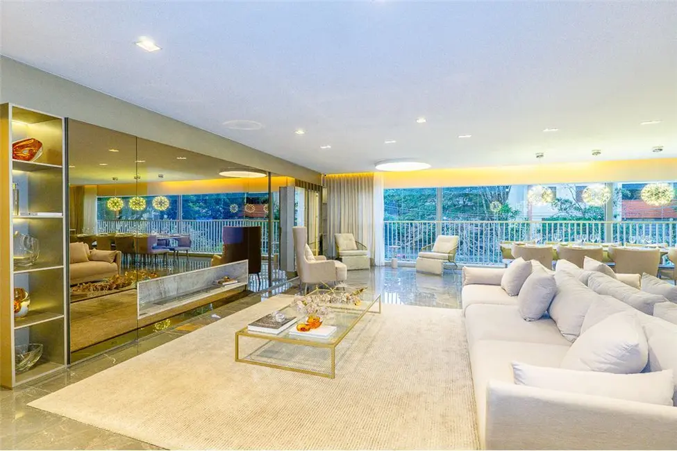 Foto 2 de Apartamento com 4 quartos à venda, 234m2 em São Paulo - SP