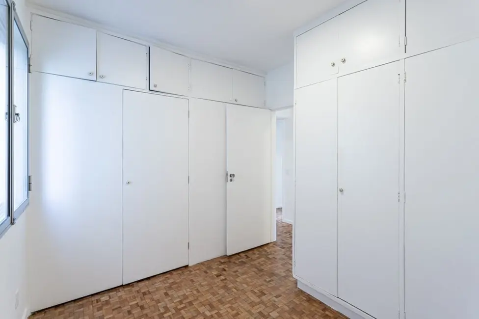 Apartamento com 3 quartos à venda, 126m2 em Jardim Europa, São Paulo - SP - imagem 2 Foto 2 de Apartamento com 3 quartos à venda, 126m2 em Jardim Europa, São Paulo - SP