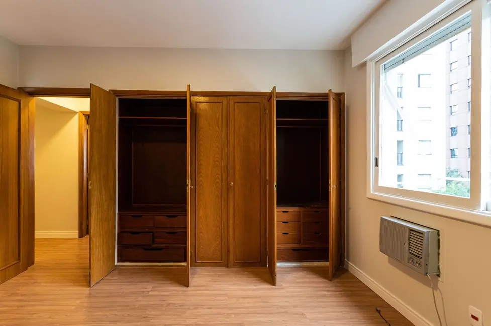 Foto 2 de Apartamento com 3 quartos à venda, 134m2 em Jardim Paulista, São Paulo - SP