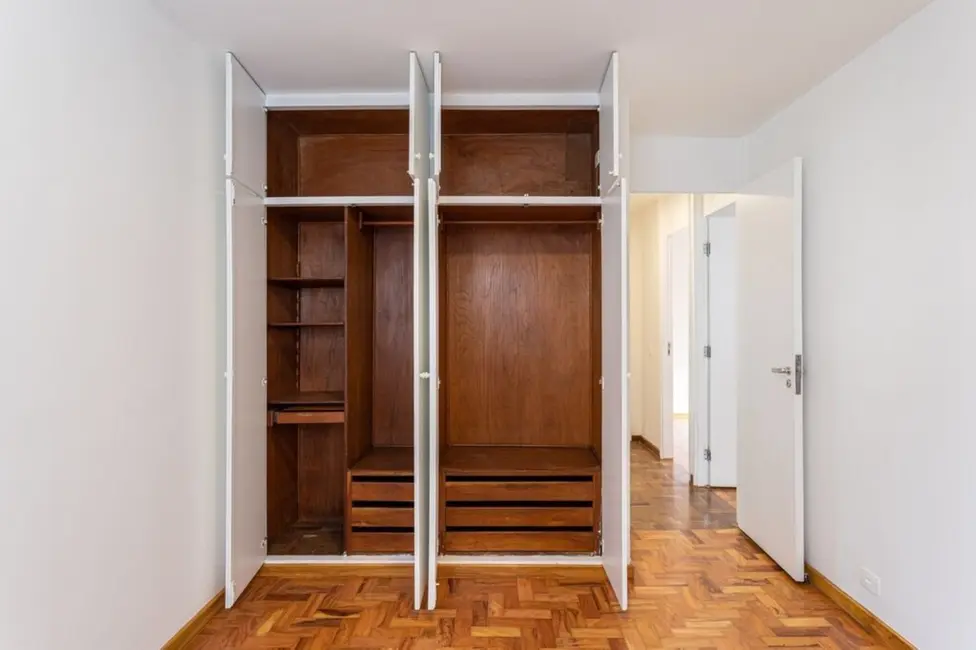 Apartamento com 3 quartos à venda, 90m2 em Moema, São Paulo - SP - imagem 3 Foto 3 de Apartamento com 3 quartos à venda, 90m2 em Moema, São Paulo - SP