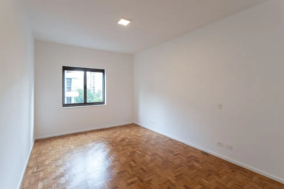 Foto 6 de Apartamento com 3 quartos à venda, 187m2 em Itaim Bibi, São Paulo - SP