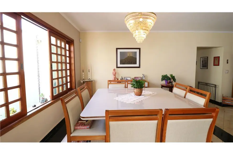 Casa com 3 quartos à venda, 181m2 em Jardim Aeroporto, São Paulo - SP - imagem 6 Foto 6 de Casa com 3 quartos à venda, 181m2 em Jardim Aeroporto, São Paulo - SP