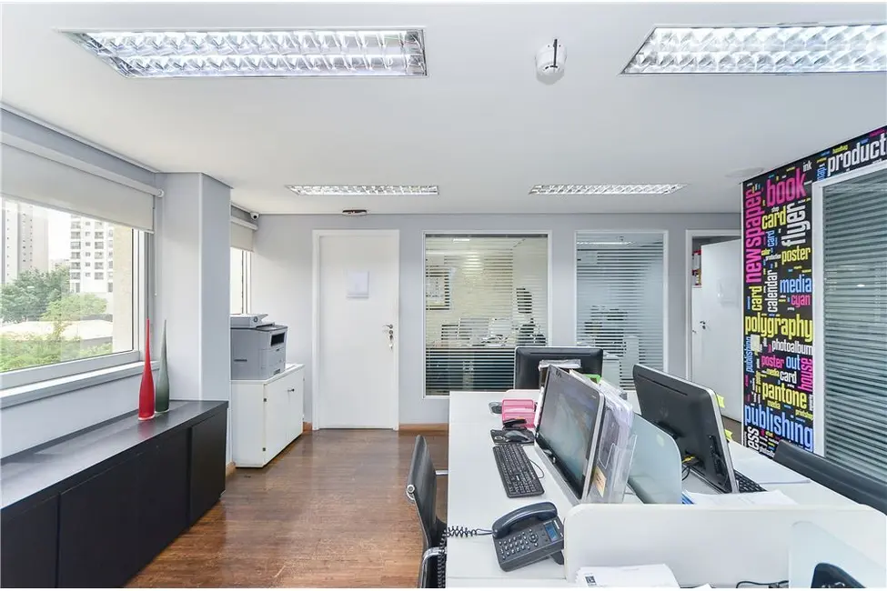 Sala Comercial à venda, 140m2 em Morumbi, São Paulo - SP - imagem 3 Foto 3 de Sala Comercial à venda, 140m2 em Morumbi, São Paulo - SP