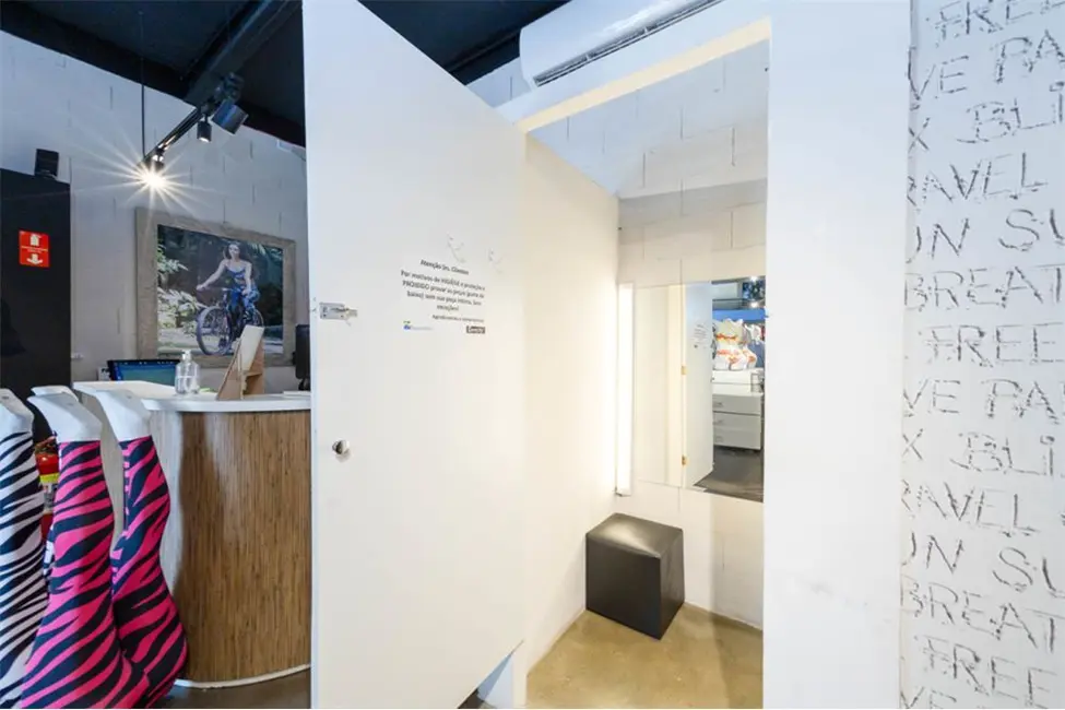 Loja à venda, 320m2 em Moema, São Paulo - SP - imagem 8 Foto 8 de Loja à venda, 320m2 em Moema, São Paulo - SP