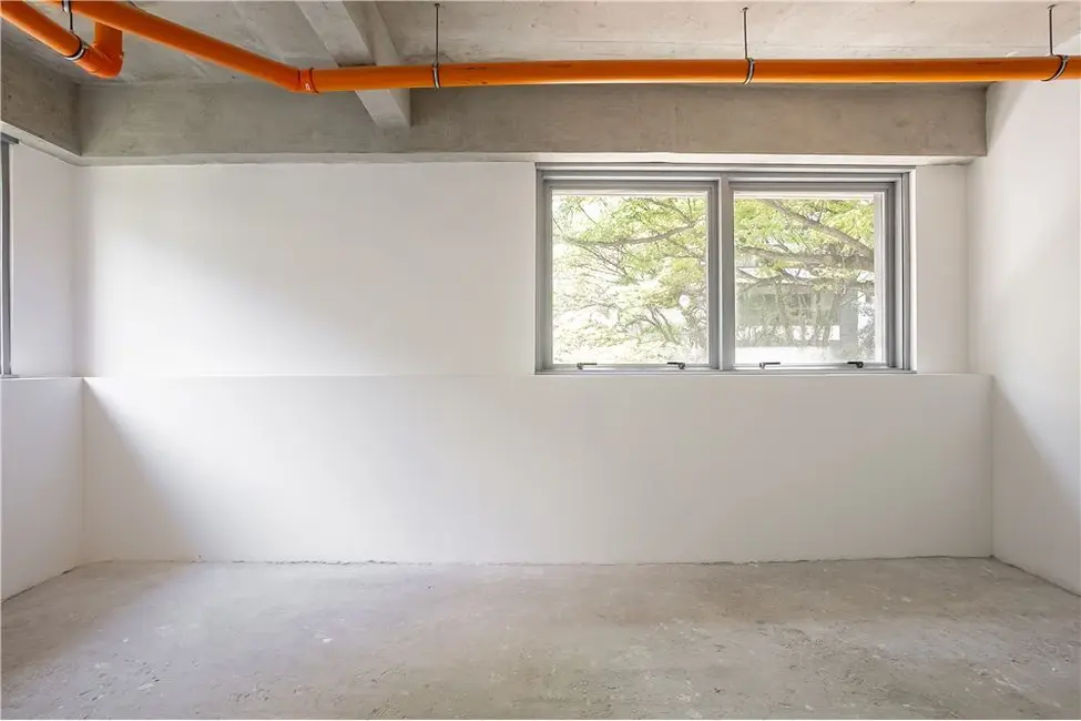 Sala Comercial à venda, 30m2 em Moema, São Paulo - SP - imagem 8 Foto 8 de Sala Comercial à venda, 30m2 em Moema, São Paulo - SP