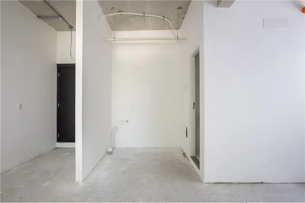 Sala Comercial à venda, 30m2 em Moema, São Paulo - SP - imagem 6 Foto 6 de Sala Comercial à venda, 30m2 em Moema, São Paulo - SP