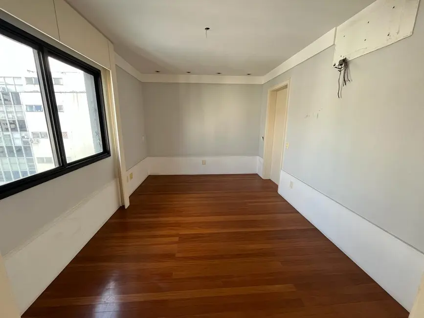 Apartamento com 4 quartos à venda, 354m2 em Santa Cecília, São Paulo - SP - imagem 8 Foto 8 de Apartamento com 4 quartos à venda, 354m2 em Santa Cecília, São Paulo - SP