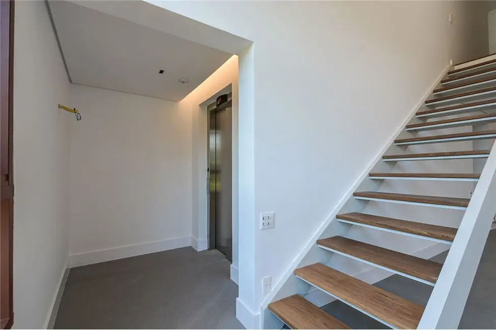 Apartamento com 2 quartos à venda, 130m2 em Vila Madalena, São Paulo - SP - imagem 4 Foto 4 de Apartamento com 2 quartos à venda, 130m2 em Vila Madalena, São Paulo - SP