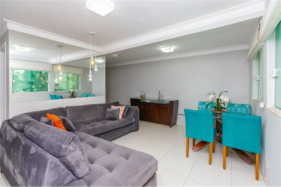 Foto 1 de Casa com 3 quartos à venda, 180m2 em Parque Residencial Julia, São Paulo - SP