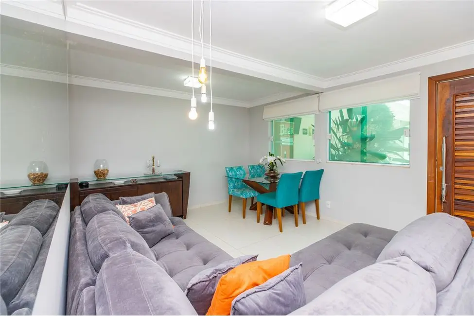 Foto 3 de Casa com 3 quartos à venda, 180m2 em Parque Residencial Julia, São Paulo - SP