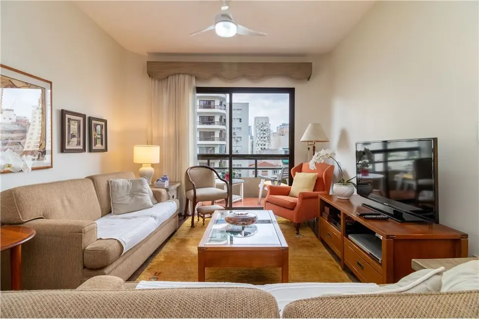 Foto 2 de Apartamento com 3 quartos à venda, 143m2 em Itaim Bibi, São Paulo - SP
