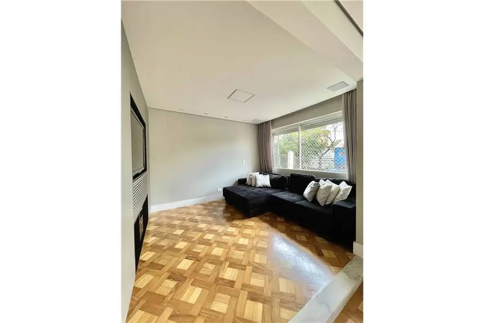 Apartamento com 2 quartos à venda, 105m2 em Aclimação, São Paulo - SP - imagem 5 Foto 5 de Apartamento com 2 quartos à venda, 105m2 em Aclimação, São Paulo - SP