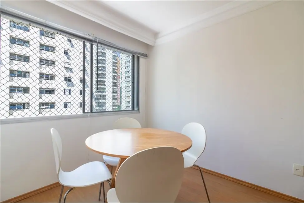 Foto 8 de Apartamento com 2 quartos à venda, 70m2 em Moema, São Paulo - SP