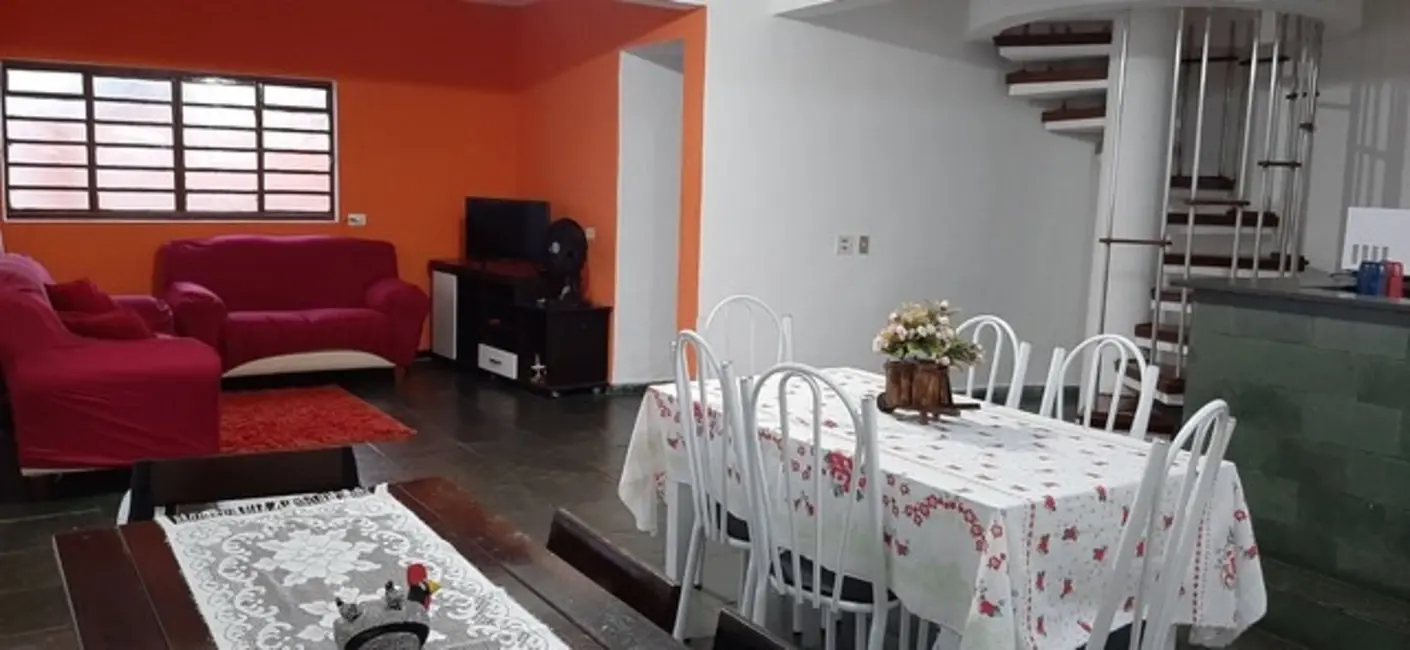 Foto 8 de Casa com 2 quartos à venda, 240m2 em Ubatuba - SP