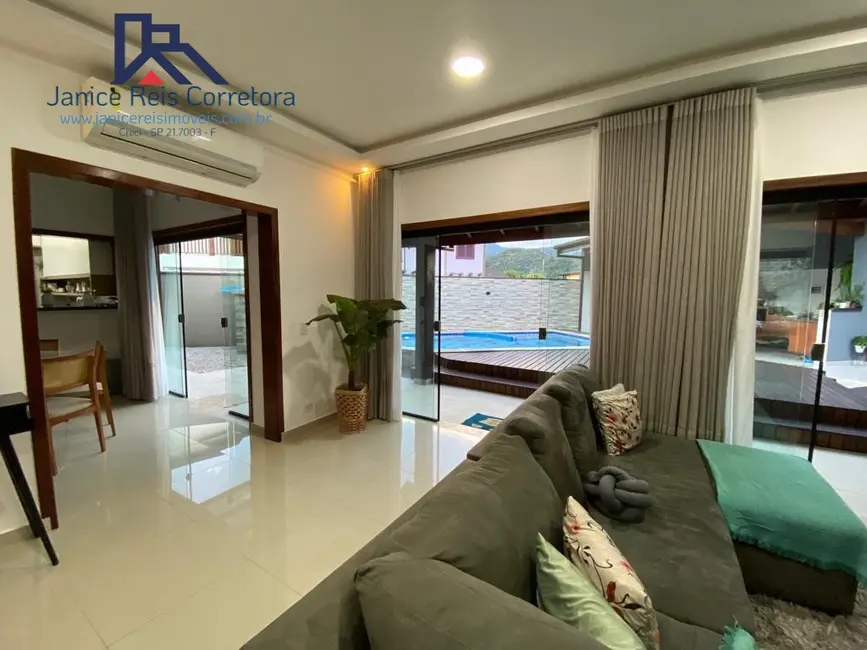 Foto 6 de Casa de Condomínio com 3 quartos à venda, 181m2 em Ubatuba - SP