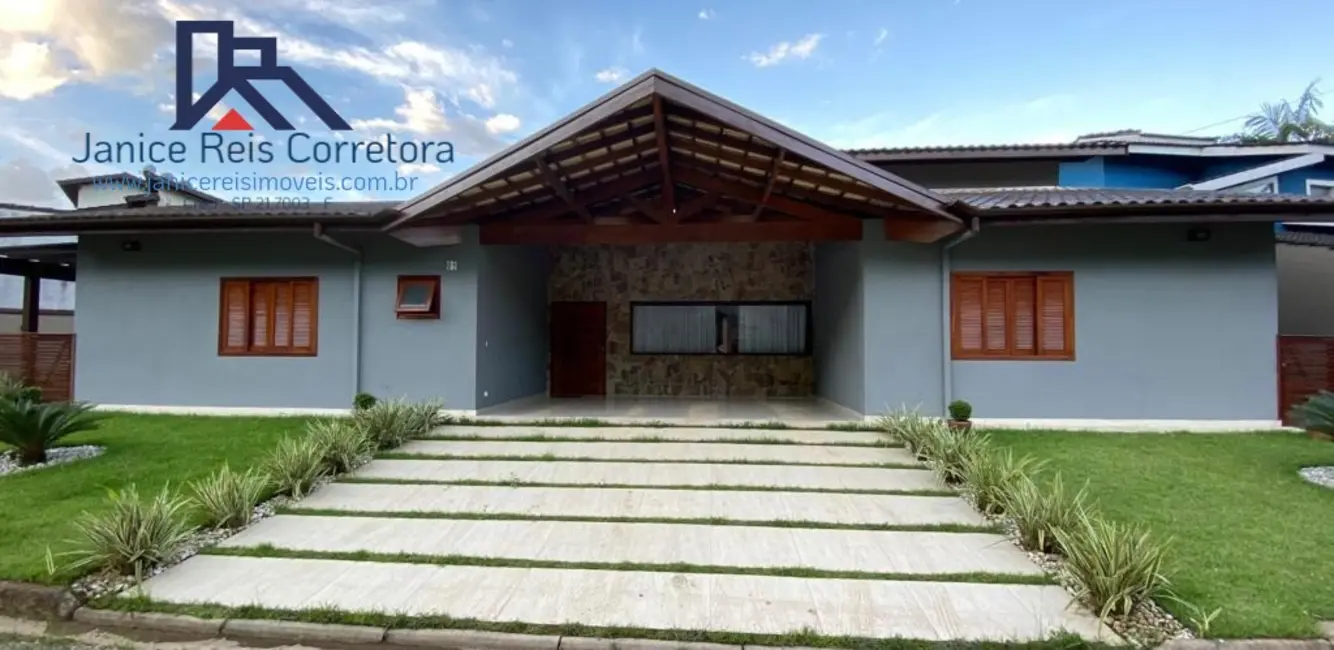 Foto 3 de Casa de Condomínio com 3 quartos à venda, 181m2 em Ubatuba - SP