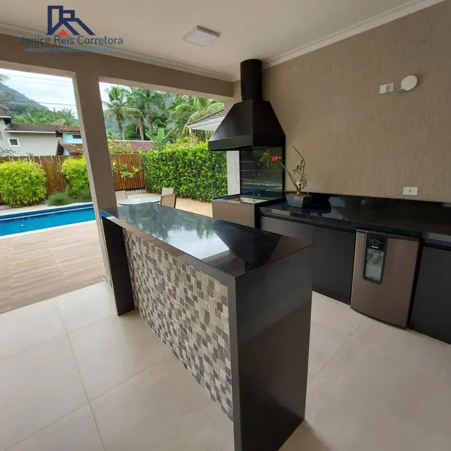 Foto 8 de Casa de Condomínio com 4 quartos à venda, 295m2 em Ubatuba - SP