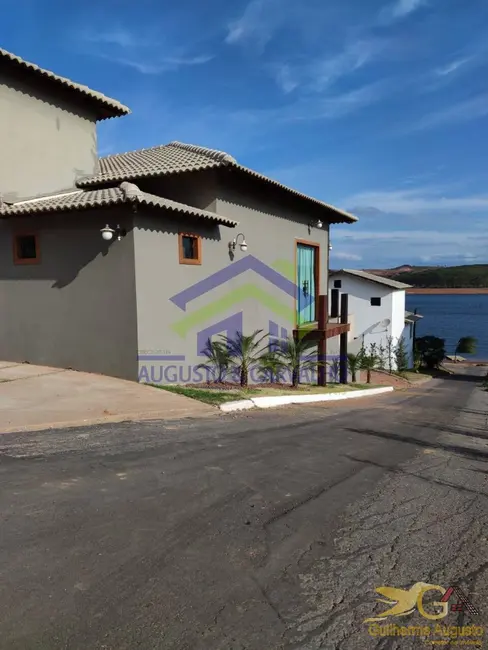 Foto 1 de Casa com 3 quartos à venda, 492m2 em Nazareno - MG